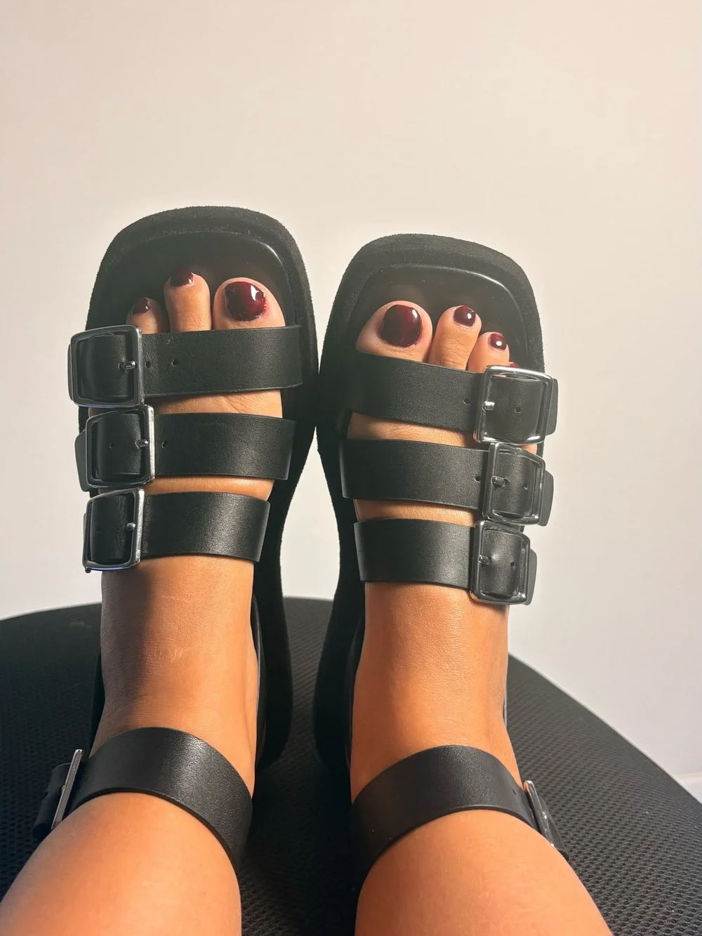 Zara three adjustable